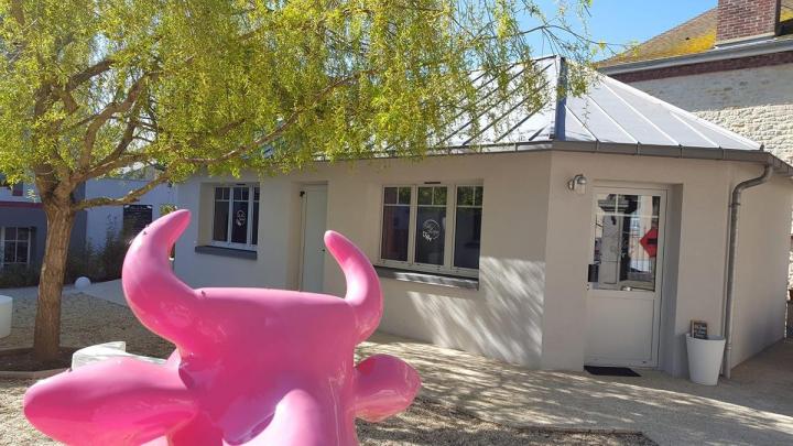 Courseulles-sur-Mer Manor